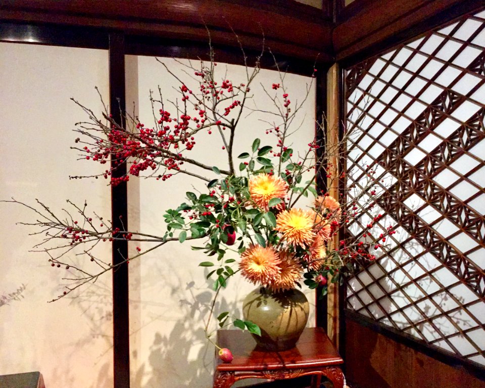 Ikebana exhibition at Meguro Gajoen 2018 12b