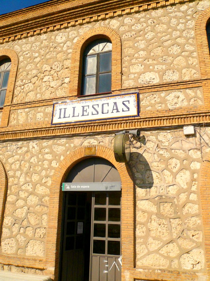 Illescas - Estación de Adif 2