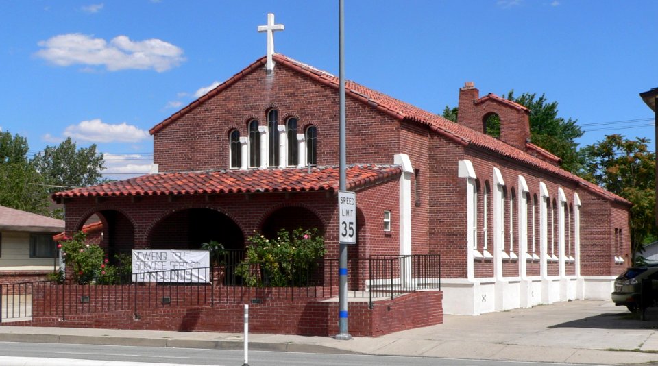 Iglesia Cristiana Monte Sinai (Sparks NV) from SW 1