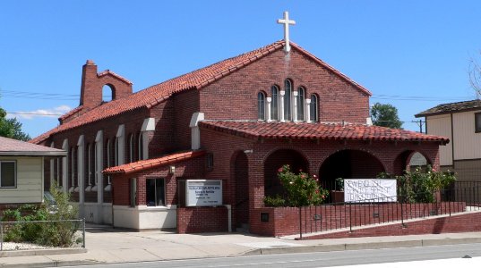 Iglesia Cristiana Monte Sinai (Sparks NV) from NW 1