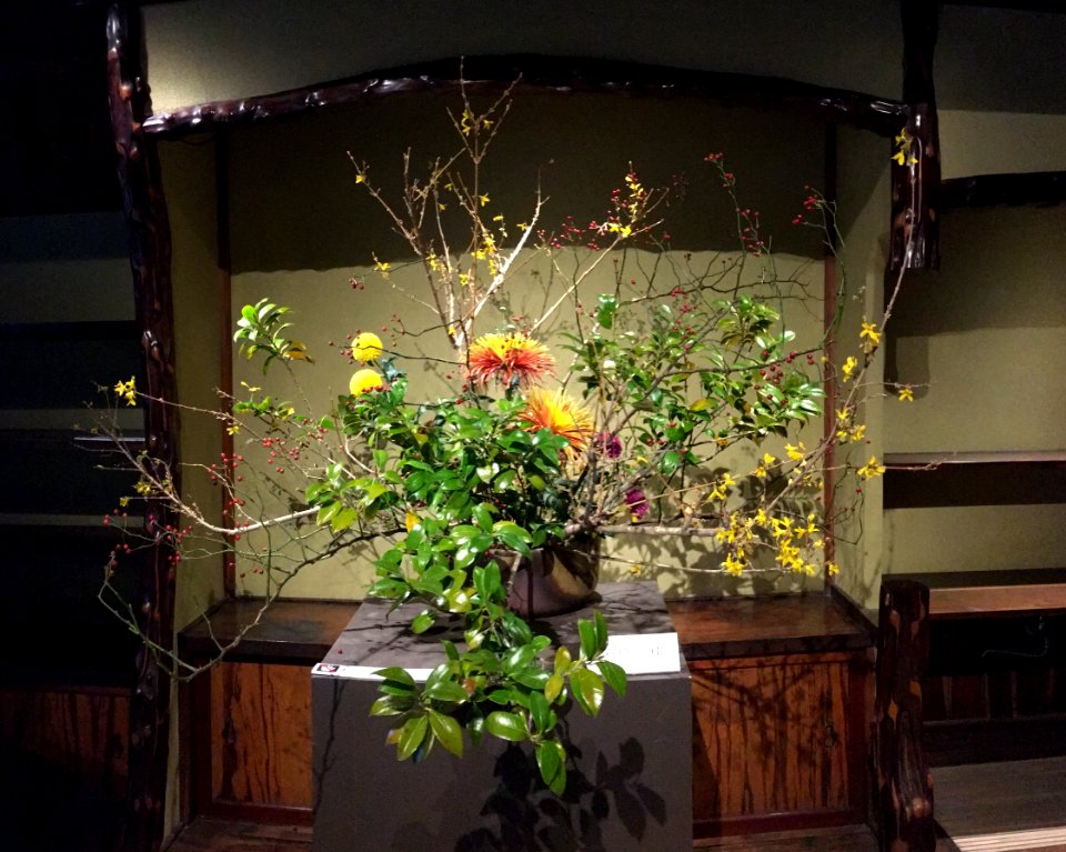 Ikebana exhibition at Meguro Gajoen 2018 06