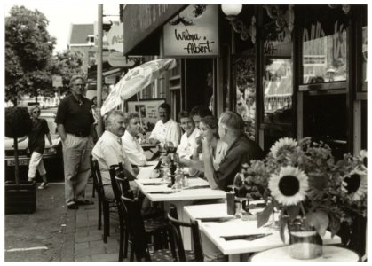 Illegaal terrasje voor Wilma & Albert's Steakhouse Oude Groenmarkt, NL-HlmNHA 54035135