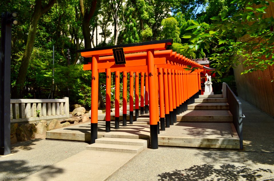 Ikuta-jinja, Inari-jinja