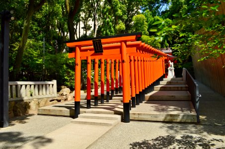 Ikuta-jinja, Inari-jinja