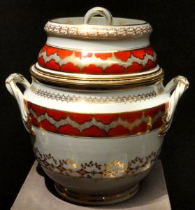 Ice Pail, about 1792-1904, by Flight & Barr, Worcester, England - Cleveland Museum of Art- DSC08878 (cropped)