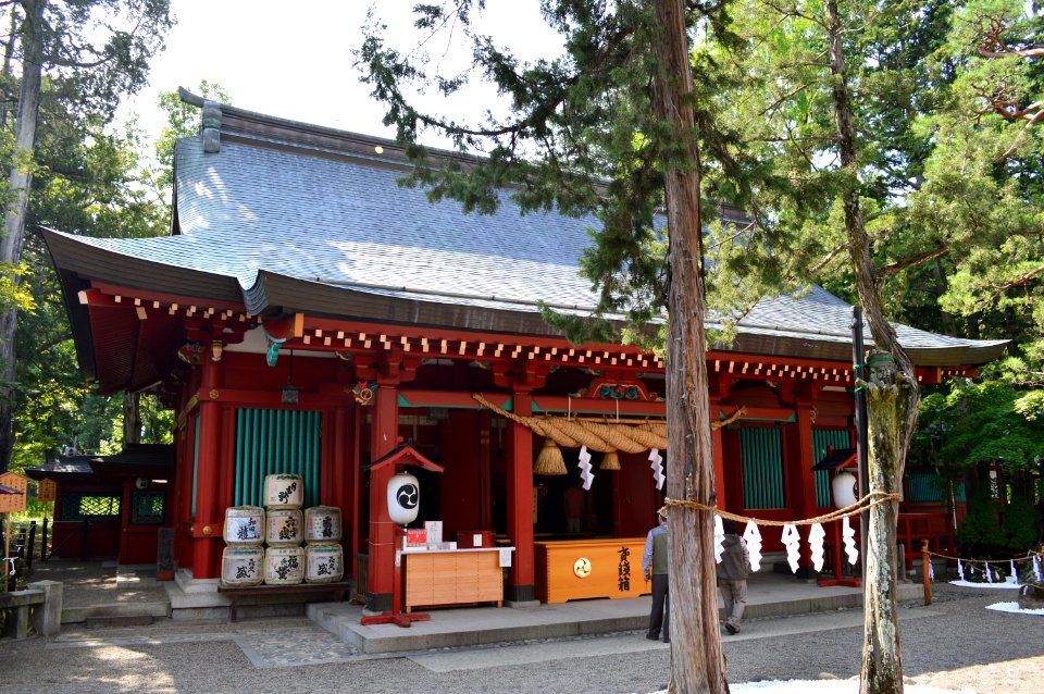 Ikushimatarushima-jinja haiden