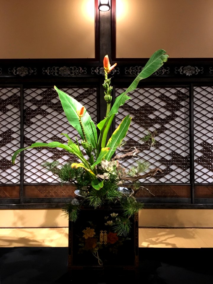 Ikebana exhibition at Meguro Gajoen 2018 47