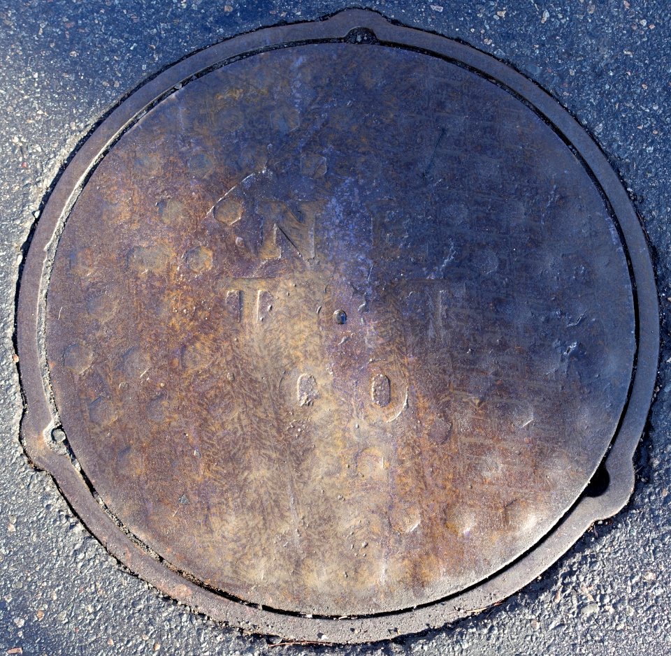 Illegible - Arlington, MA - DSC03094