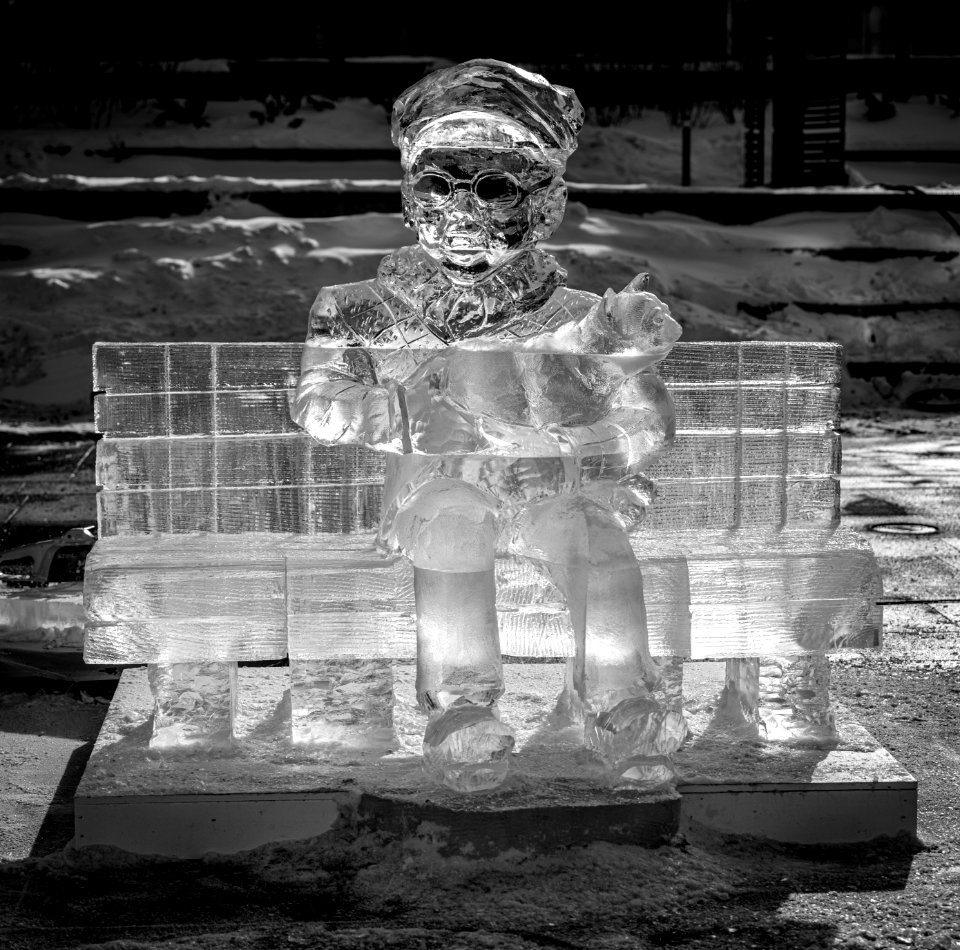 Ice sculpture in Quebec city downtown 2
