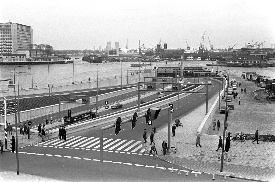 IJ tunnel , ingang Zuidzijde, Bestanddeelnr 921-8131