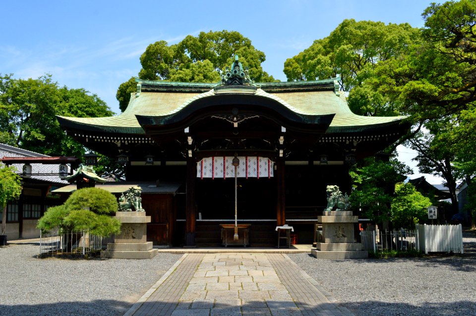 Ikune-jinja (Sumiyoshi, Osaka), haiden