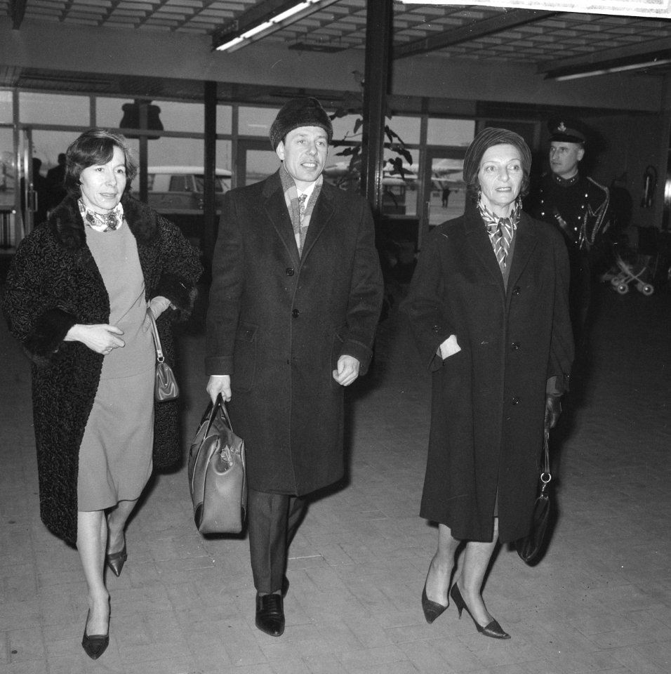 Igor Belski (Russische choreograaf) in Nederland, aankom op Schiphol (kop), Bestanddeelnr 917-4192