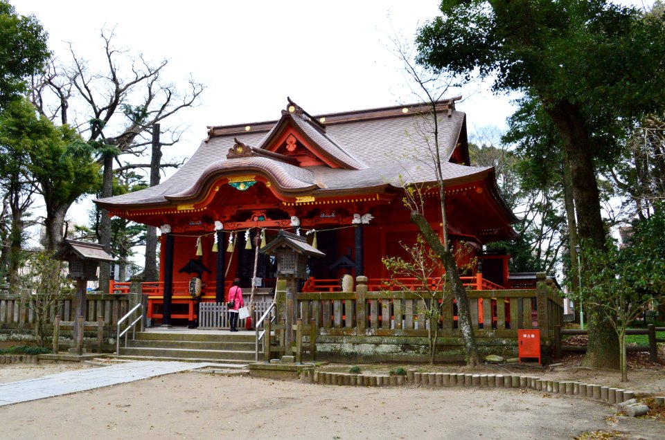 Iigaoka-hachimangu, haiden