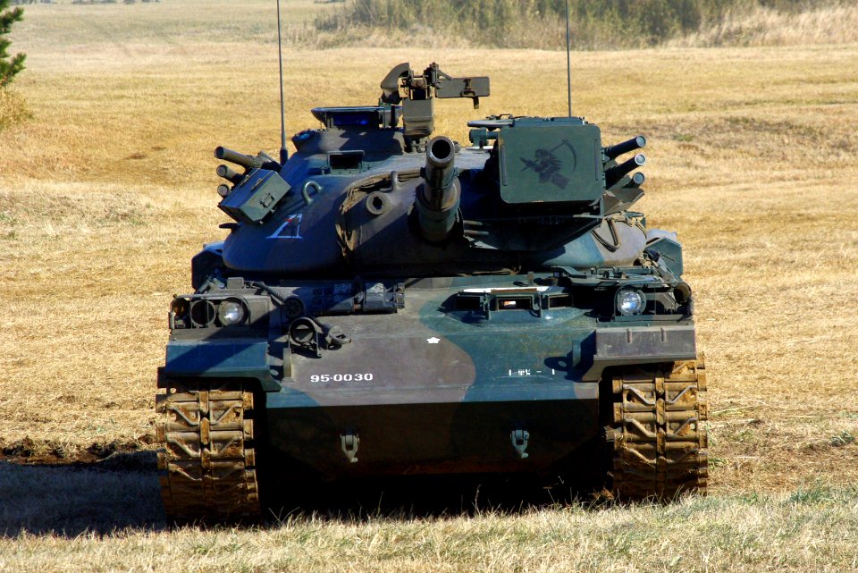 JGSDF Type74 Tank 20120108-02
