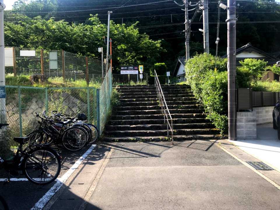 Ichihara station stairs to the south end 20200523