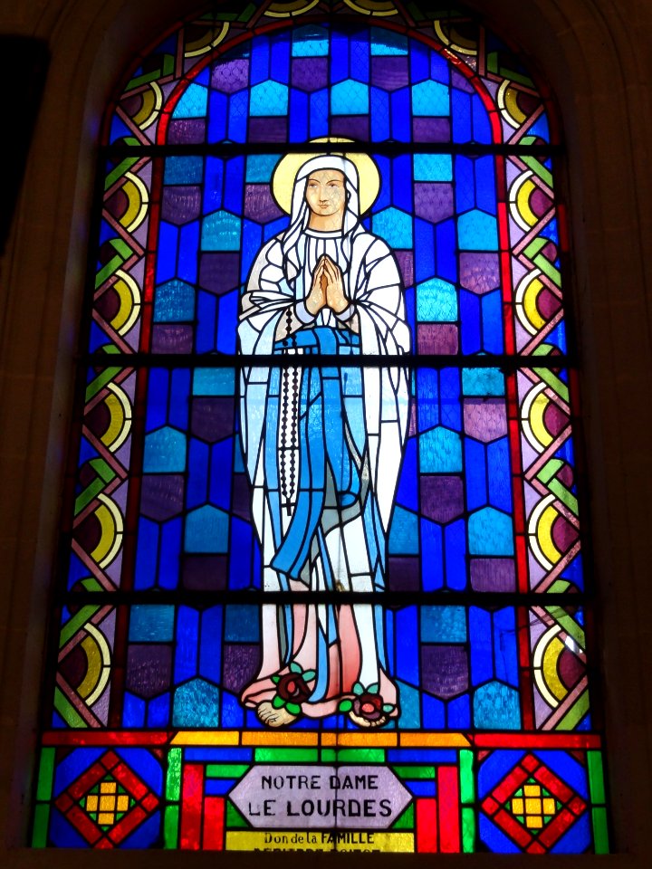 Joncourt (Aisne) église, vitrail 05