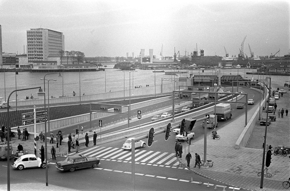 IJ tunnel , ingang Zuidzijde, Bestanddeelnr 921-8132