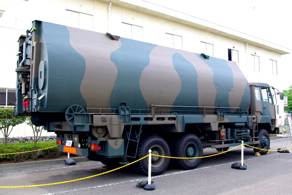 JGSDF Type92 floating bridge 20120520-01