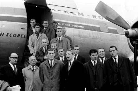 Jong Oranje naar Zürich vertrokken, Doesburg, Van Zoghel, Groot, Ter Horst, Lase, Bestanddeelnr 914-9783