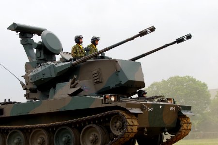 JGSDF Type 87 Self-Propelled Anti-Aircraft Gun 20140429-02 (cropped)