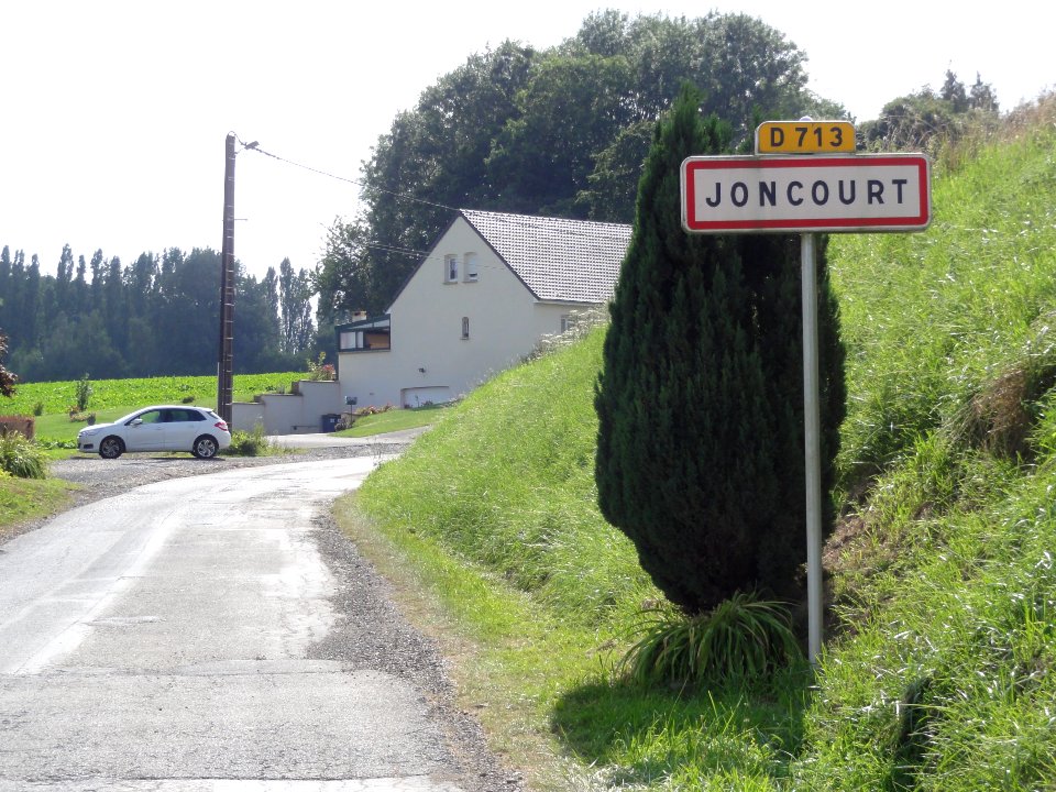 Joncourt (Aisne) city limit sign