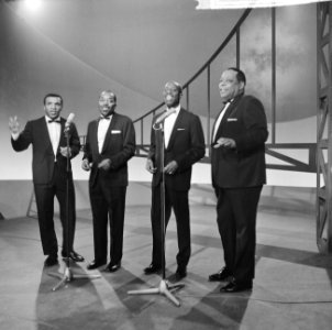 Johnny en Rijk een paar apart show, The Golden Gate Quartet, Bestanddeelnr 917-2837