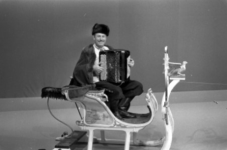 John Woodhouse show , TROS, John Woodhouse op arreslee, Bestanddeelnr 927-1311