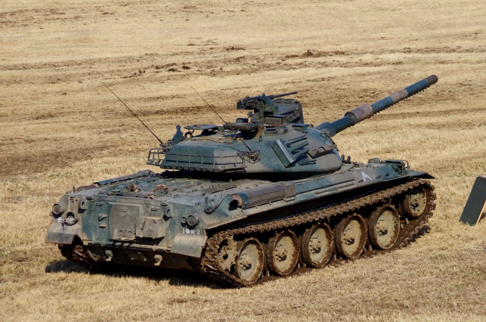 JGSDF Type74 tank 20140112-02