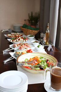 Eat delicious food
