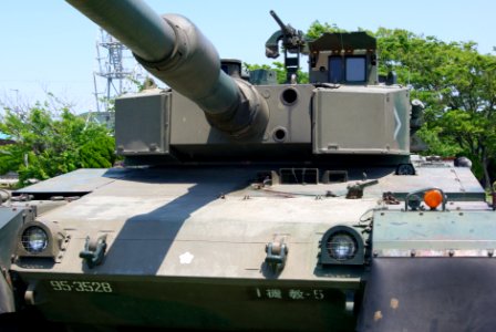 JGSDF Type90 tank 20120527-08