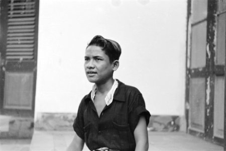 Jonge Indonesische of Indische man, Bestanddeelnr 516-6-1