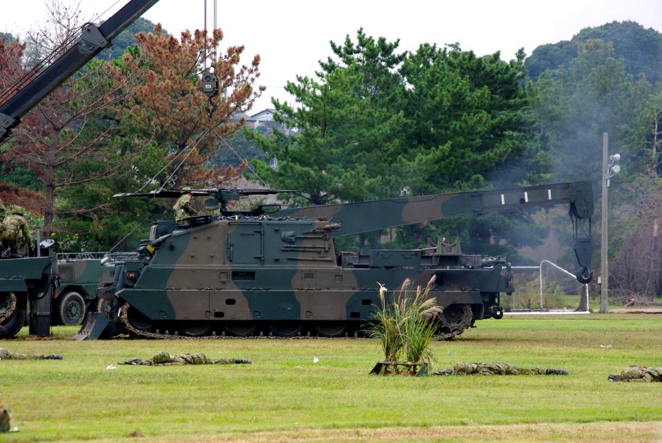 JGSDF Type90 Armoured Recovery Vehicle 20121014-02