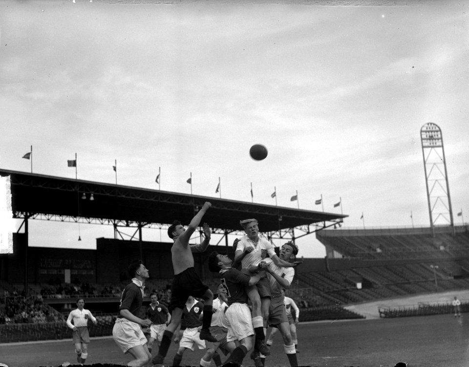 Jeugdvoetbal Nederland-Ierland 2-0 Olympisch Stadion, Bestanddeelnr 903-3182