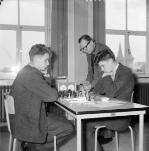 Jeugdschaken onder supervisie van de KNSB te Amsterdam, Bestanddeelnr 909-4693 photo