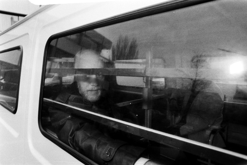 John U. in de arrestantenbus, Bestanddeelnr 932-5151