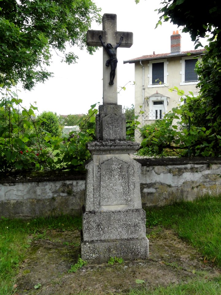 Jolivet (M-et-M) croix de chemin