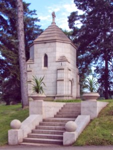 John Worthington Mausoleum, Homewood Cemetery, 2015-07-17, 01