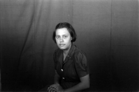 Jonge indische vrouw, Bestanddeelnr 6423