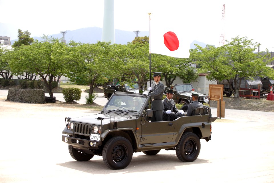 JGSDF Nisshoki-Hinomaru camp-fukuoka 20130526 103456