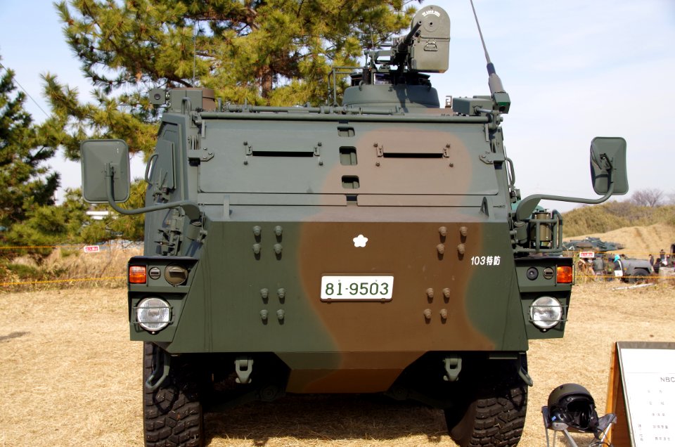 JGSDF NBC reconnaissance vehicle 20130113-01