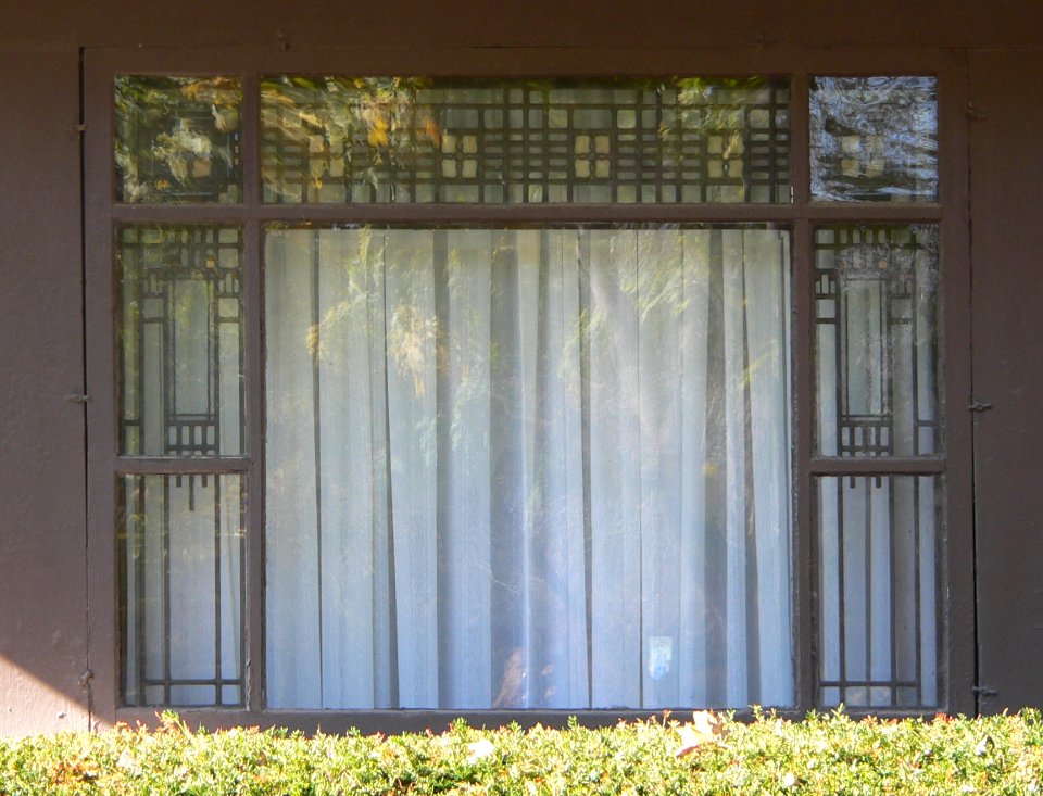 John H. Kelly house E window 2