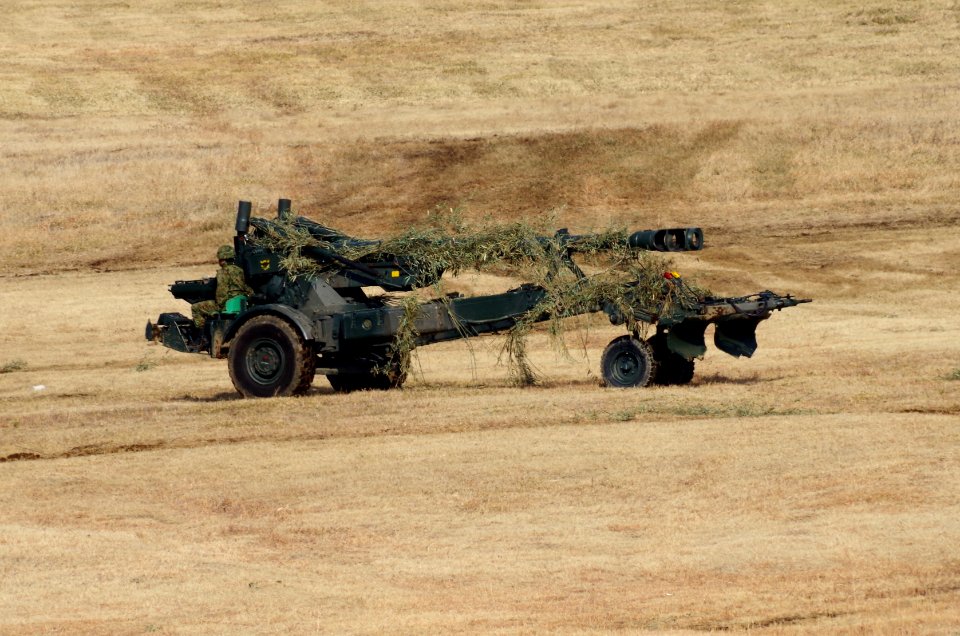 JGSDF Howitzer FH70 20140112-01