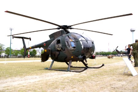 JGSDF OH-6D camp-fukuoka 20090524 135420