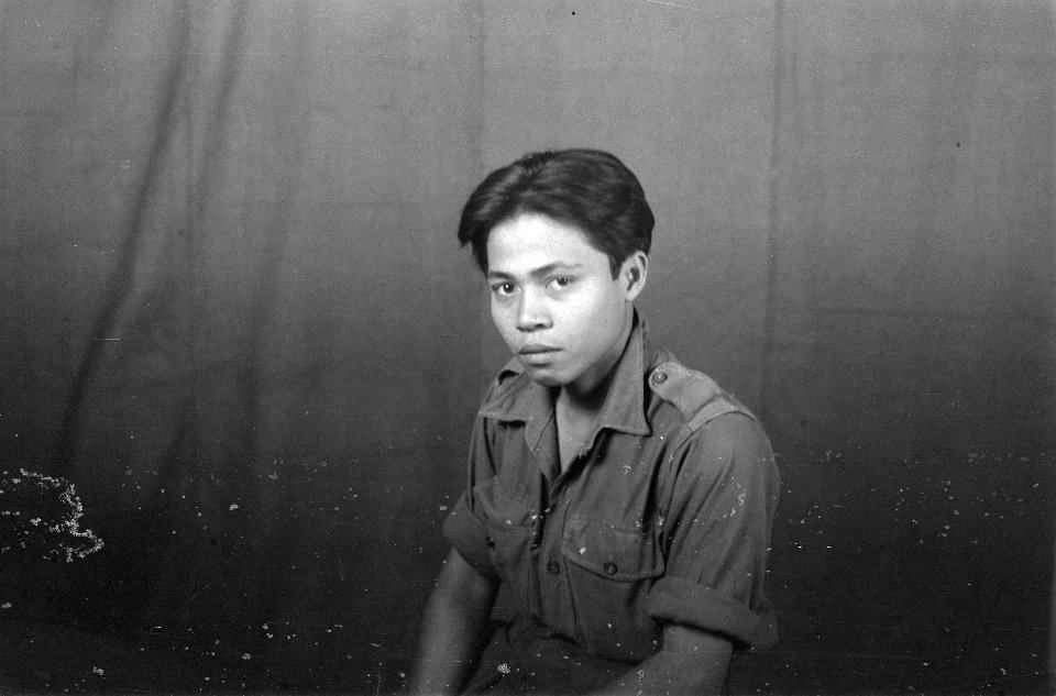 Jonge Indonesische man in uniform, Bestanddeelnr 6382