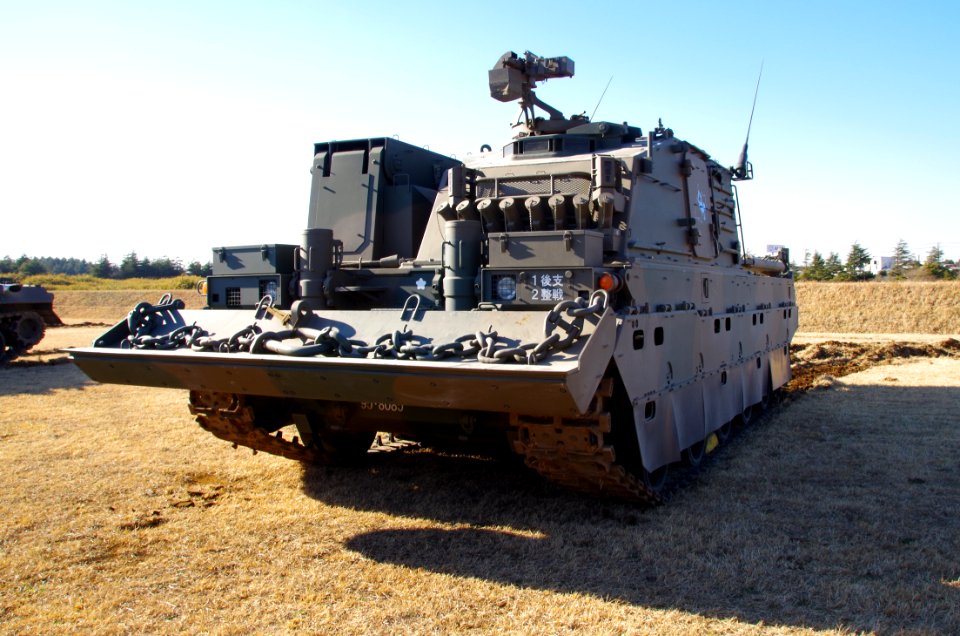 JGSDF Type11 Armoured Recovery Vehicle 20160110-03