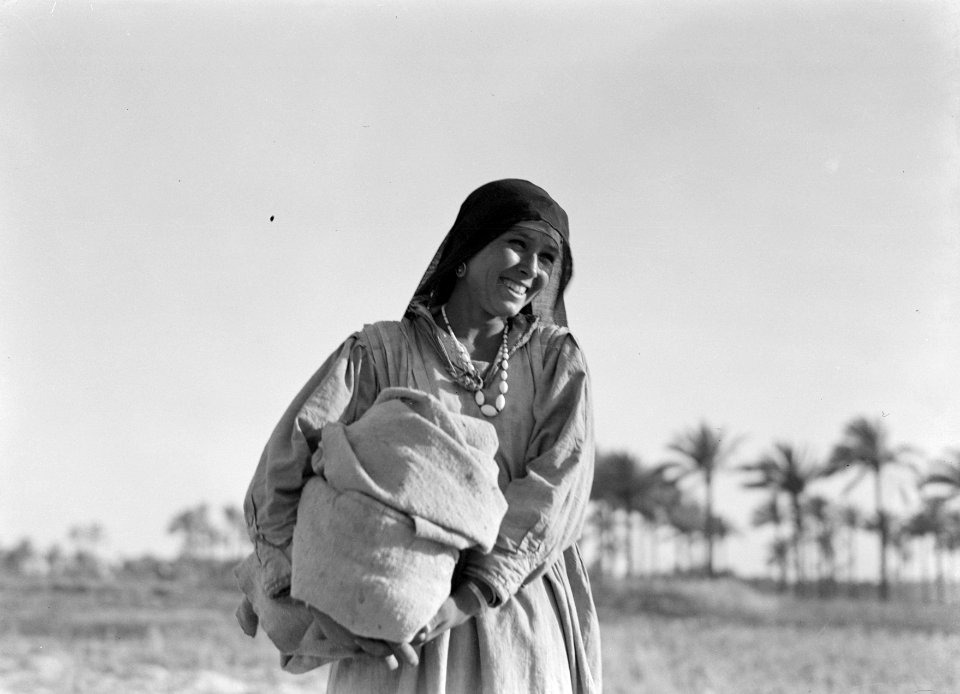 Jonge vrouw, Bestanddeelnr 191-0084