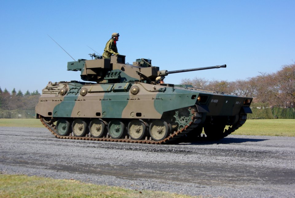 JGSDF IFV Type 89 20121021-01