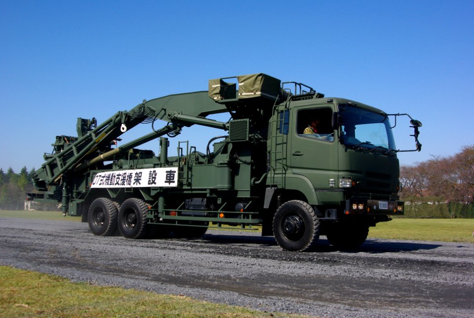 JGSDF Type 07 Mobility support bridge 20121021-01