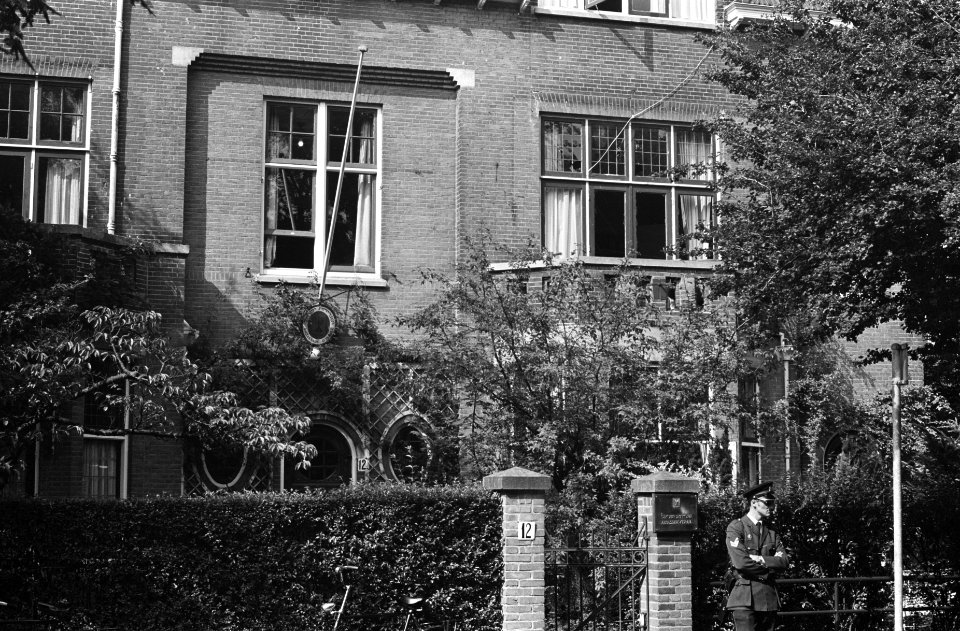 Jongeman pleegde aanslag op Israelische Ambassade, Den Haag ambassade, ext., Bestanddeelnr 922-7698
