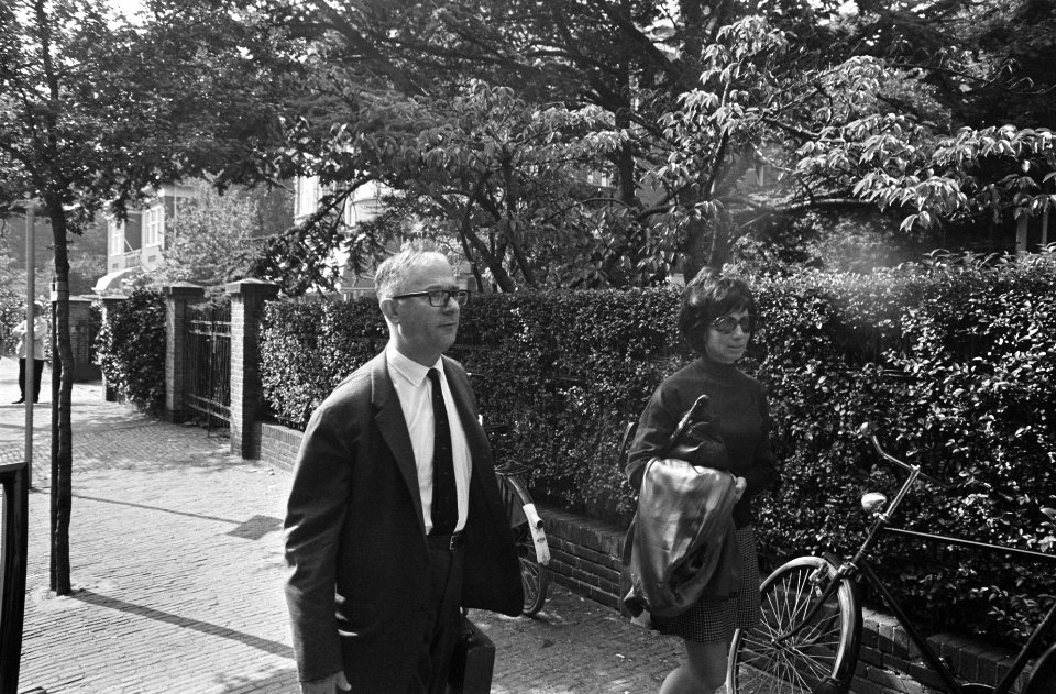Jongeman pleegde aanslag op Israelische Ambassade, Den Haag ambassadeur Arad m, Bestanddeelnr 922-7691